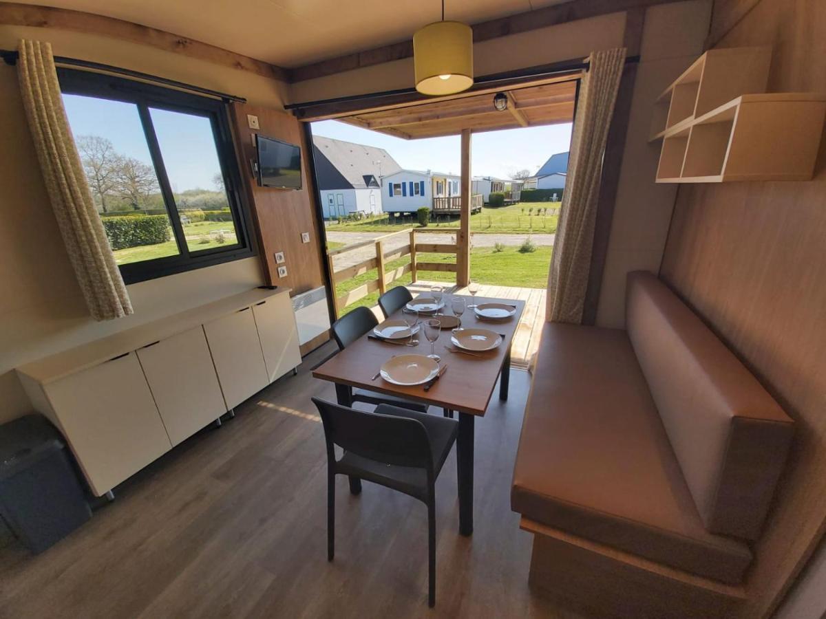 Camping Sainte Mere Eglise Sainte-Mere-Eglise Exterior foto