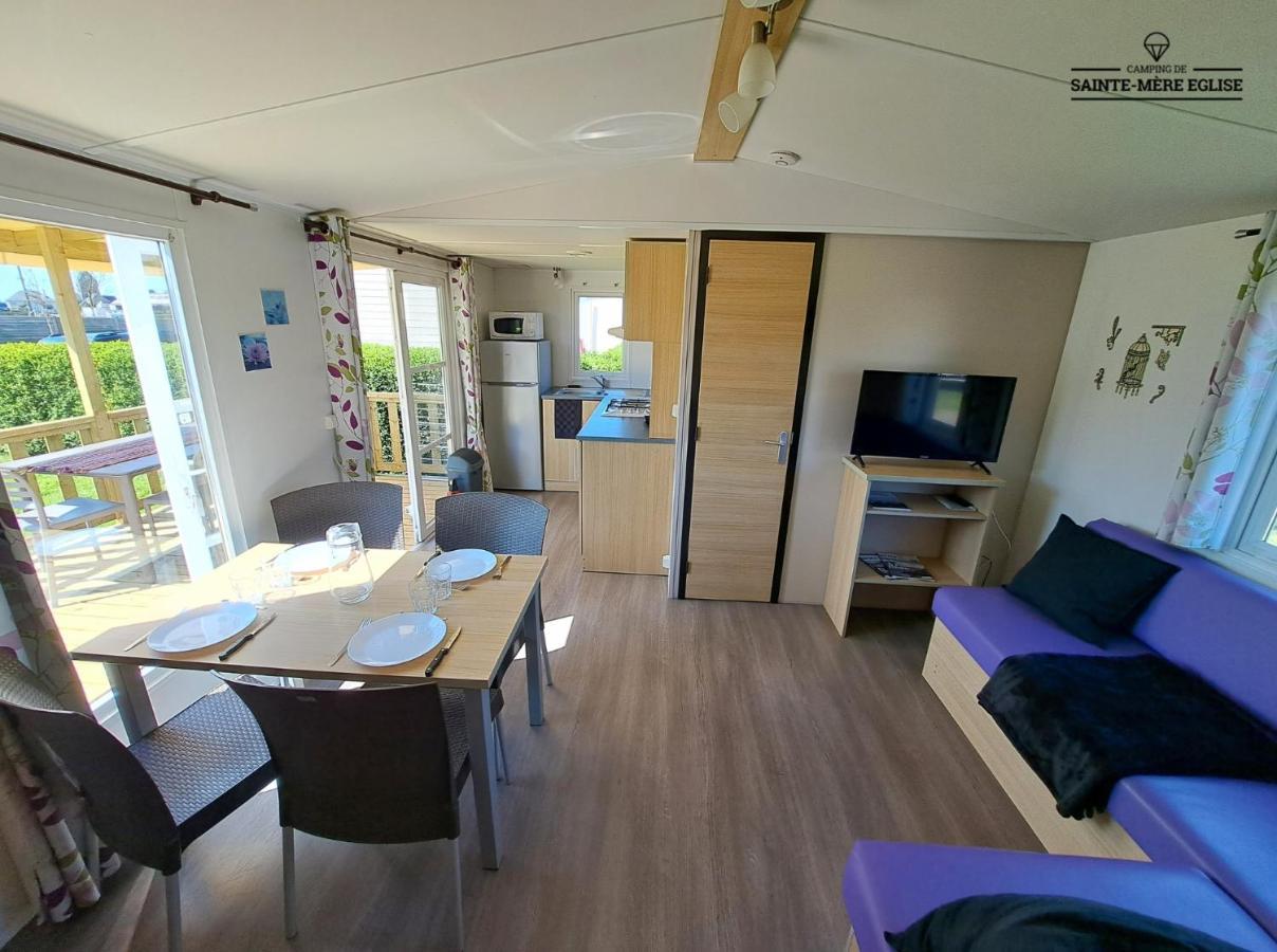 Camping Sainte Mere Eglise Sainte-Mere-Eglise Exterior foto
