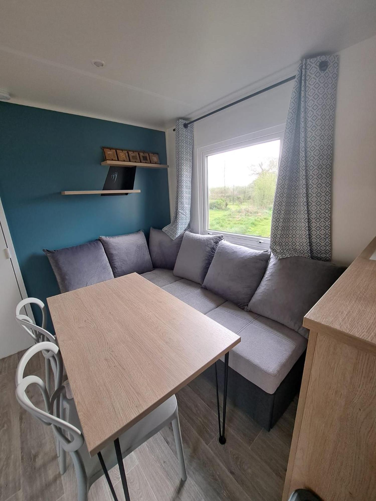 Camping Sainte Mere Eglise Sainte-Mere-Eglise Exterior foto
