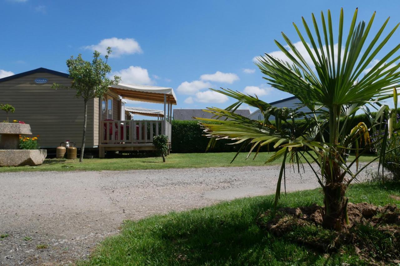 Camping Sainte Mere Eglise Sainte-Mere-Eglise Exterior foto