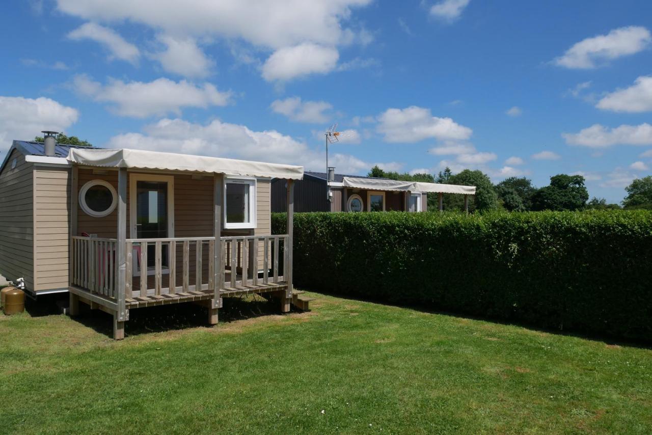 Camping Sainte Mere Eglise Sainte-Mere-Eglise Exterior foto